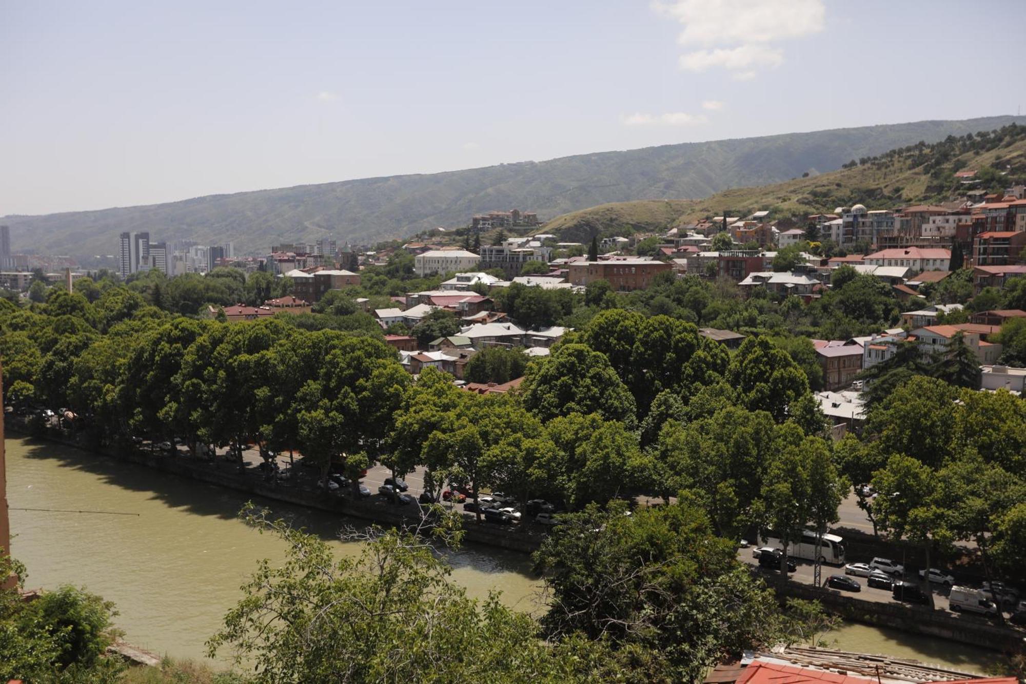 M 1 T Hotel Tiflis Exterior foto