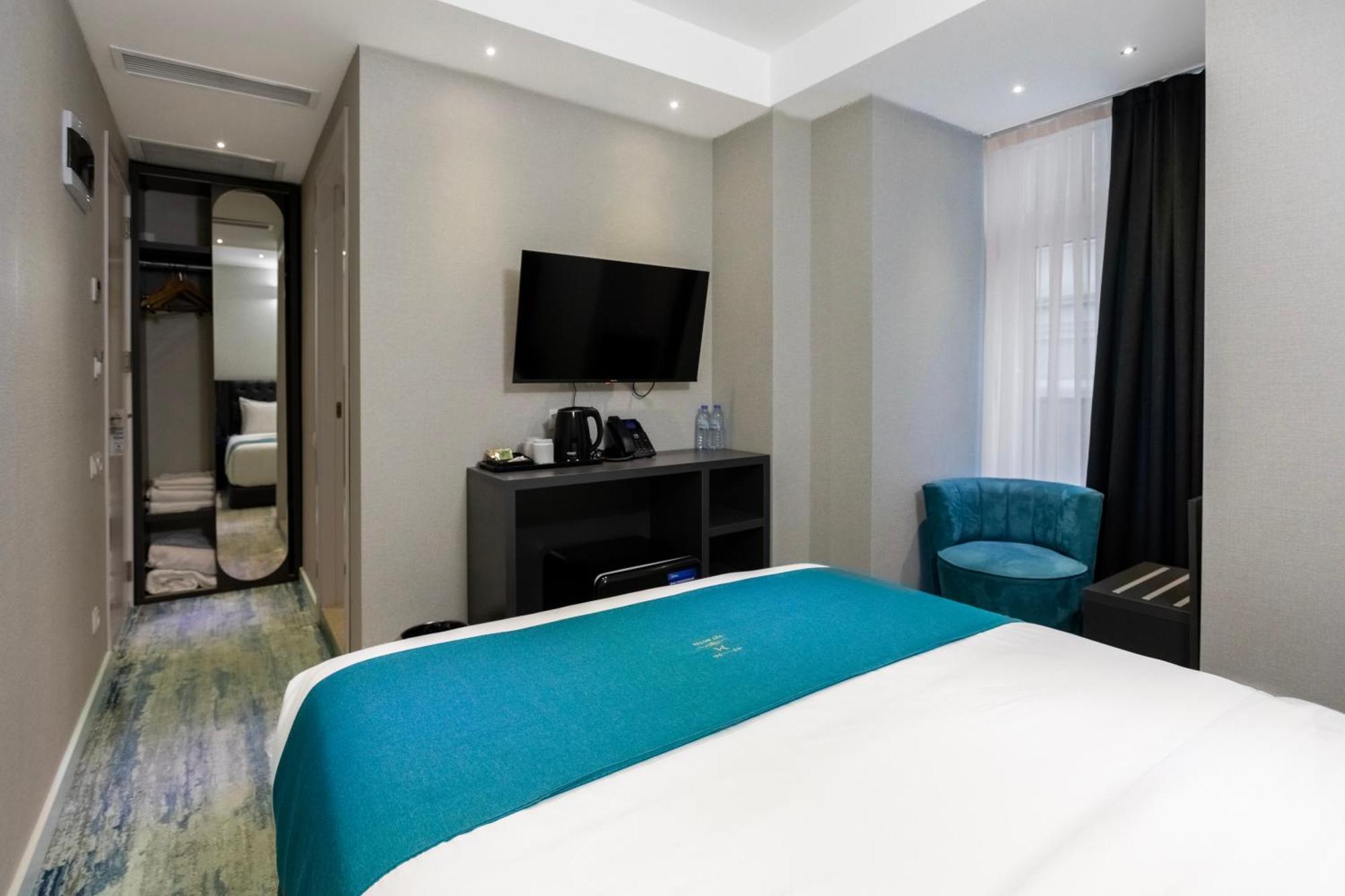 M 1 T Hotel Tiflis Exterior foto